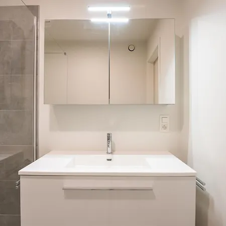 Apartman Wonderful New By The